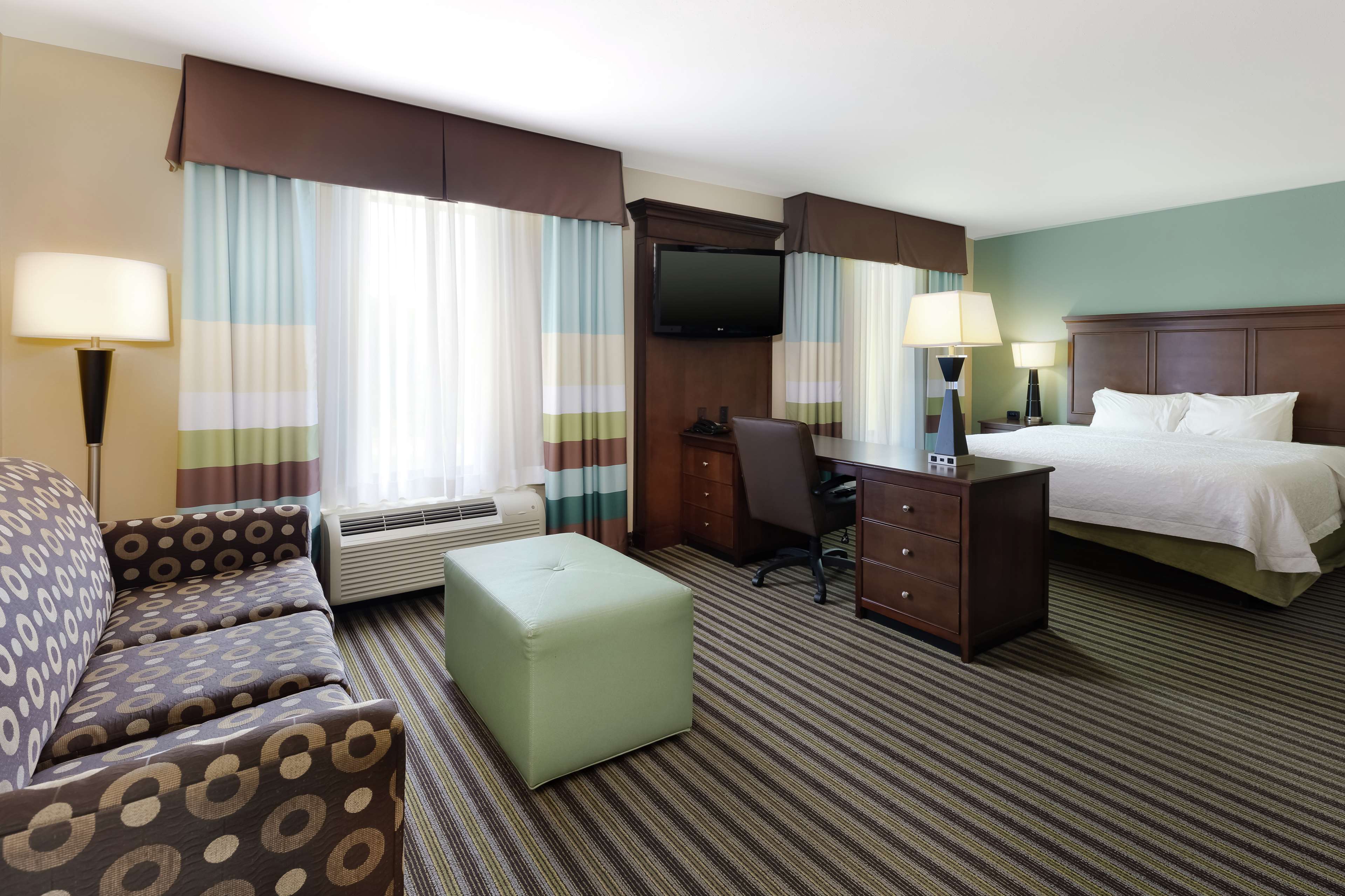 Hampton Inn & Suites Adairsville-Calhoun Area, GA Room Type - 1 KNG STUDIO SUITE NOSMOKE
