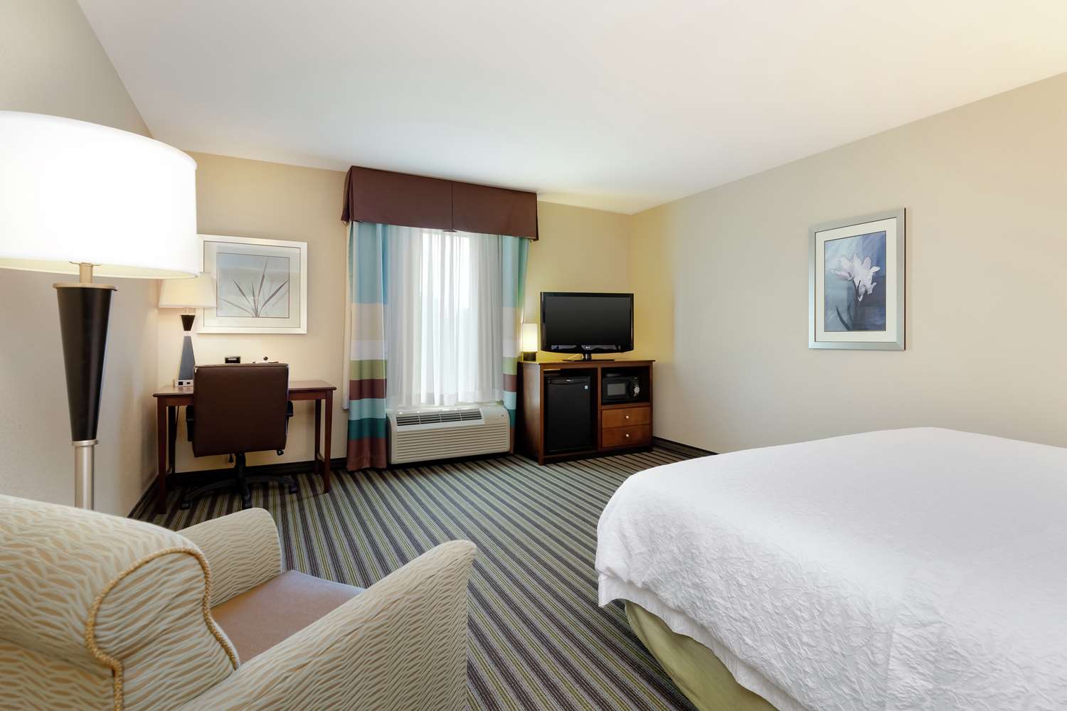 Hampton Inn & Suites Adairsville I75, Exit 306, GA See Discounts