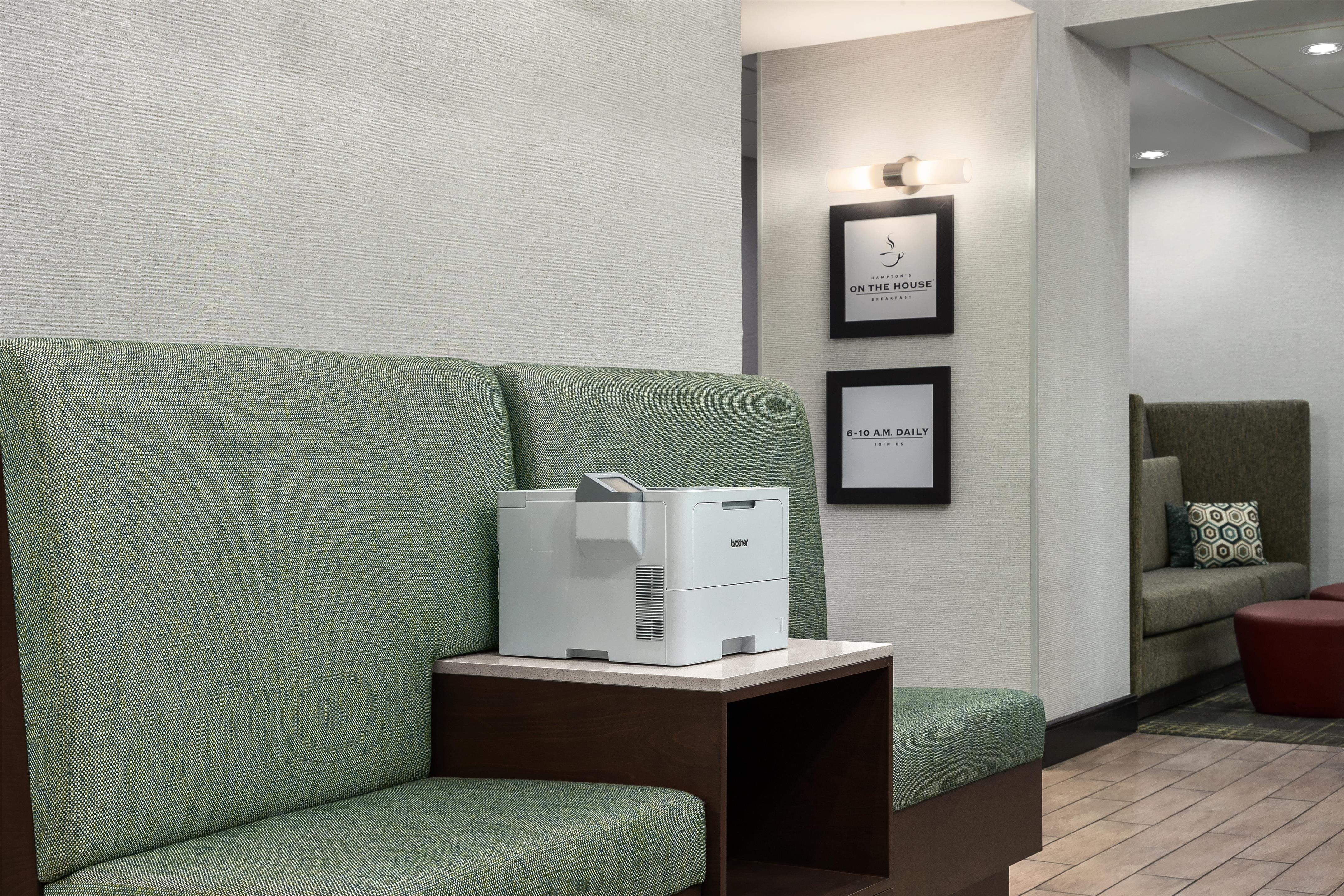 Business Center | Hampton Inn & Suites Adairsville-Calhoun Area