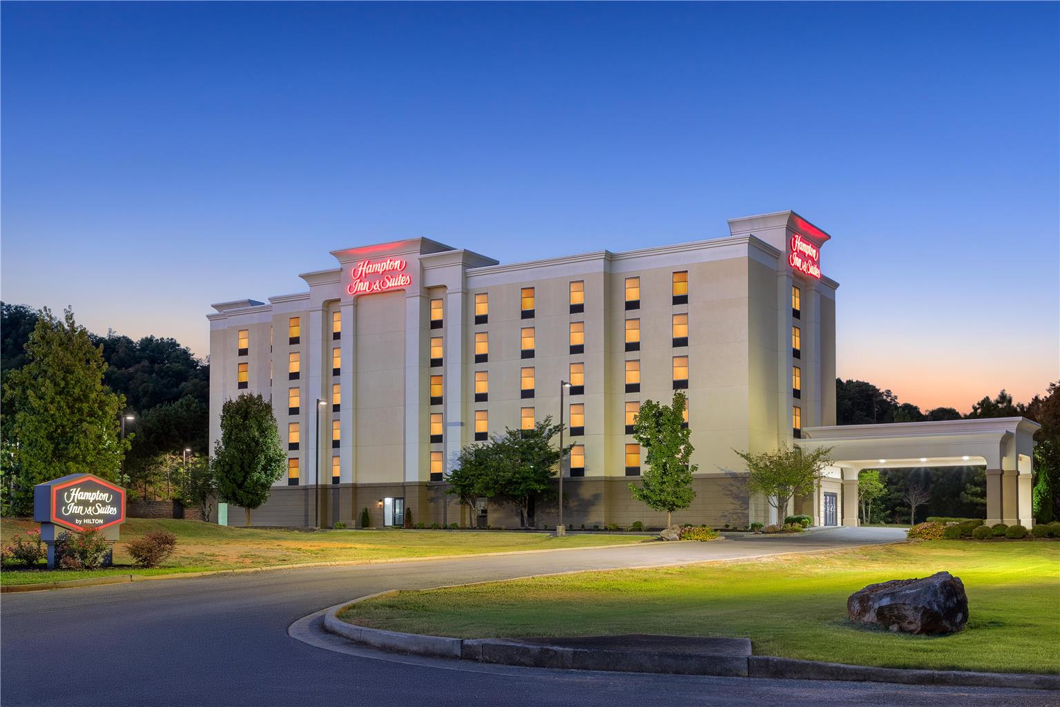Hampton Inn & Suites Adairsville