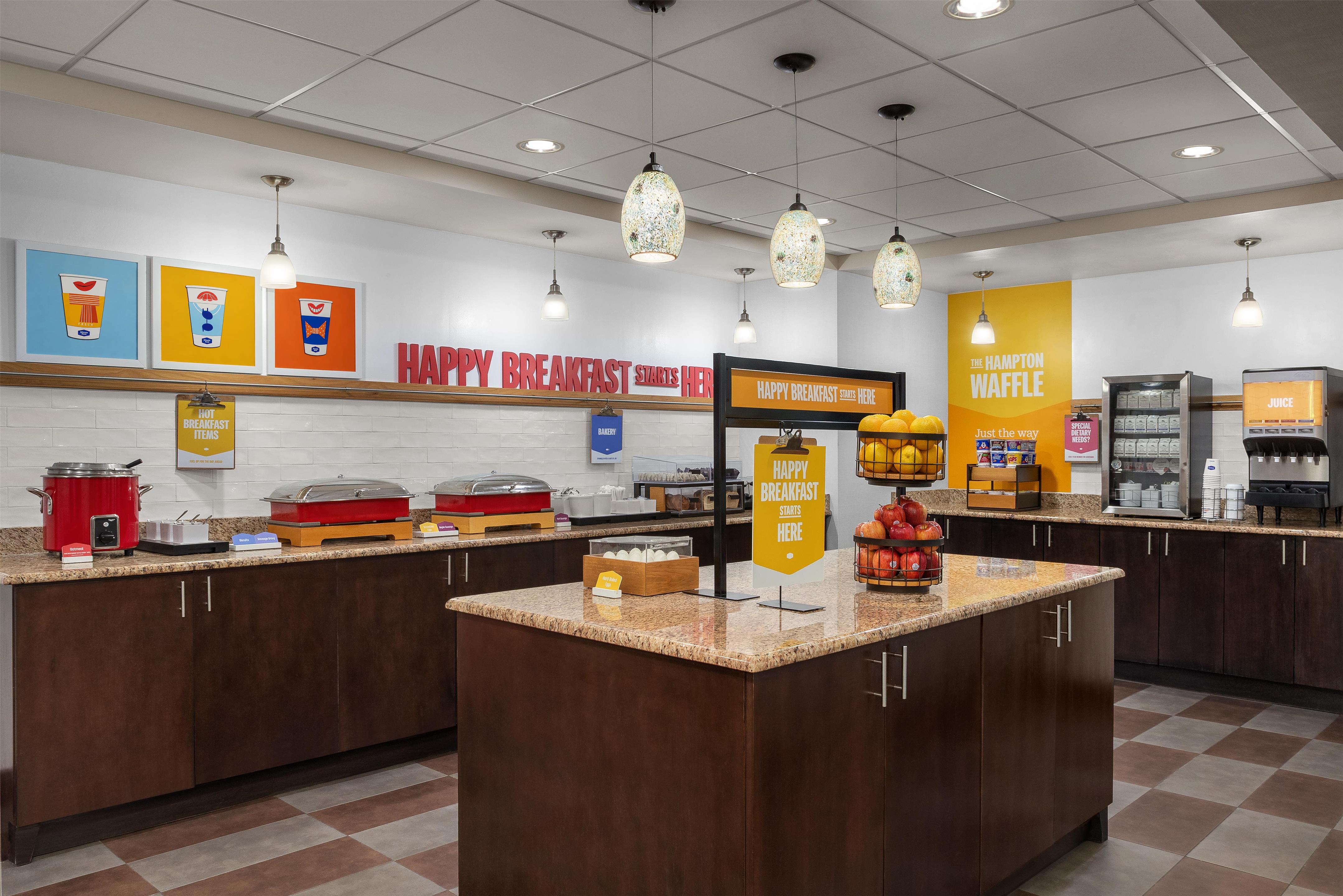 Breakfast Area | Hampton Inn & Suites Adairsville-Calhoun Area