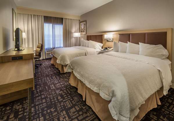  - Hampton Inn & Suites Reno - I-580, Exit 26