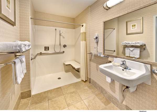  - Hampton Inn & Suites Reno - I-580, Exit 26