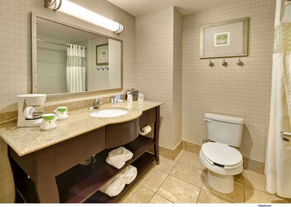  - Hampton Inn & Suites Reno - I-580, Exit 26