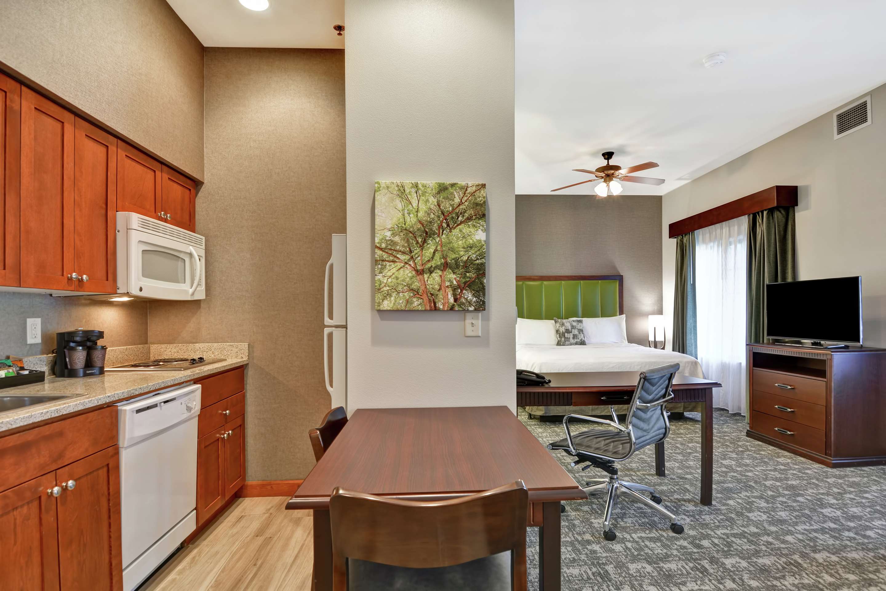 Guest room