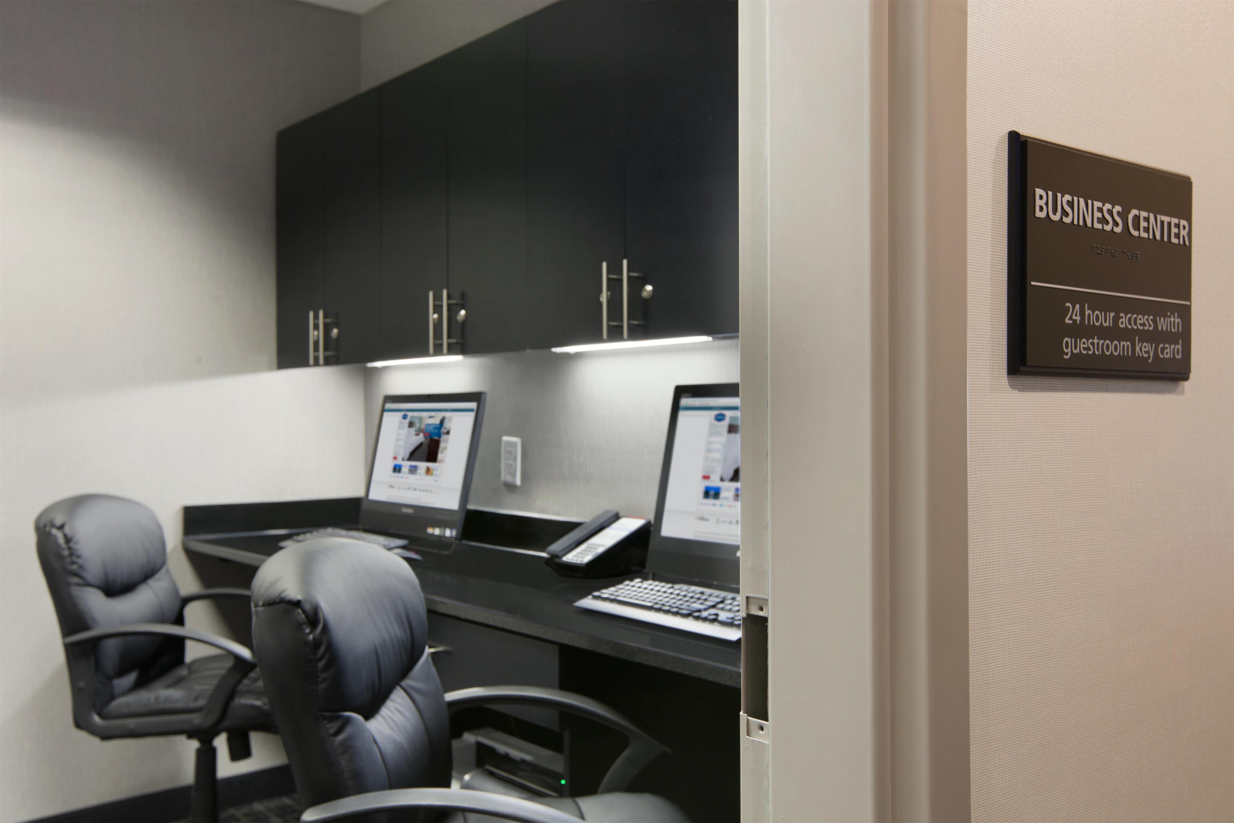 Business Center | Hampton Inn & Suites Roanoke Airport