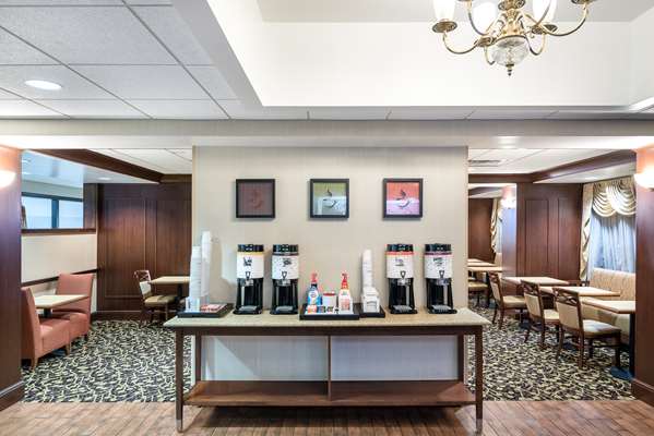 Amenities - Hampton Inn Roanoke - I-81, Exit 146