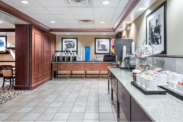 Amenities - Hampton Inn Roanoke - I-81, Exit 146