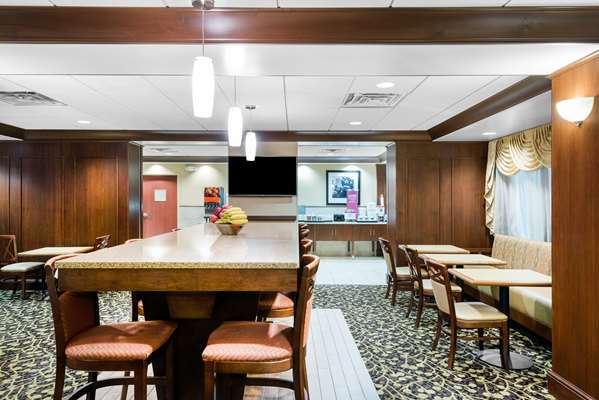 Amenities - Hampton Inn Roanoke - I-81, Exit 146