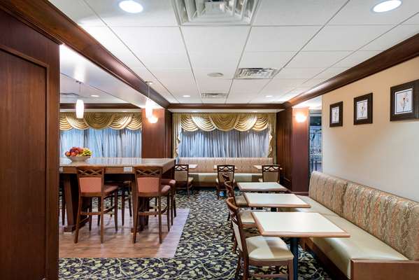 Amenities - Hampton Inn Roanoke - I-81, Exit 146