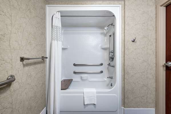  - Hampton Inn Roanoke - I-81, Exit 146