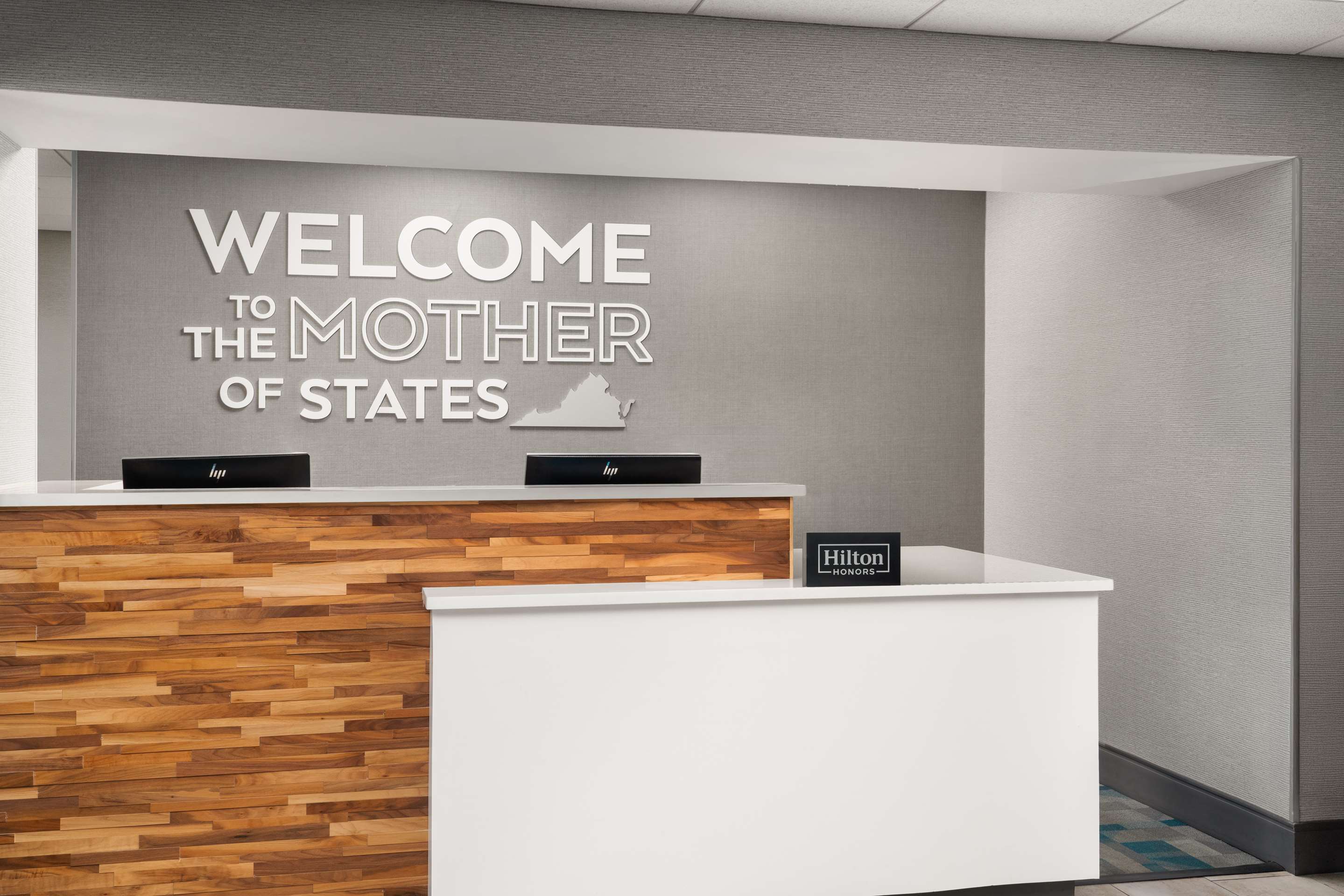 Reception | Hampton Inn Roanoke/Hollins - I-81