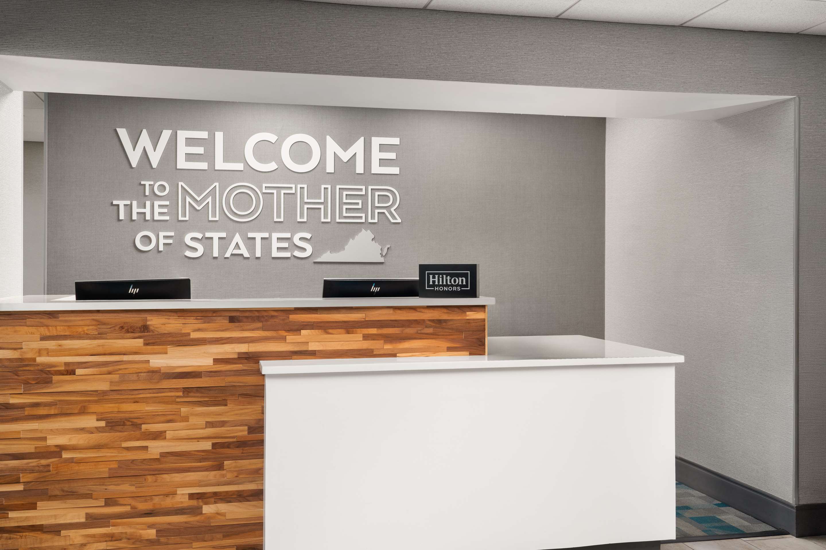 Reception | Hampton Inn Roanoke/Hollins - I-81