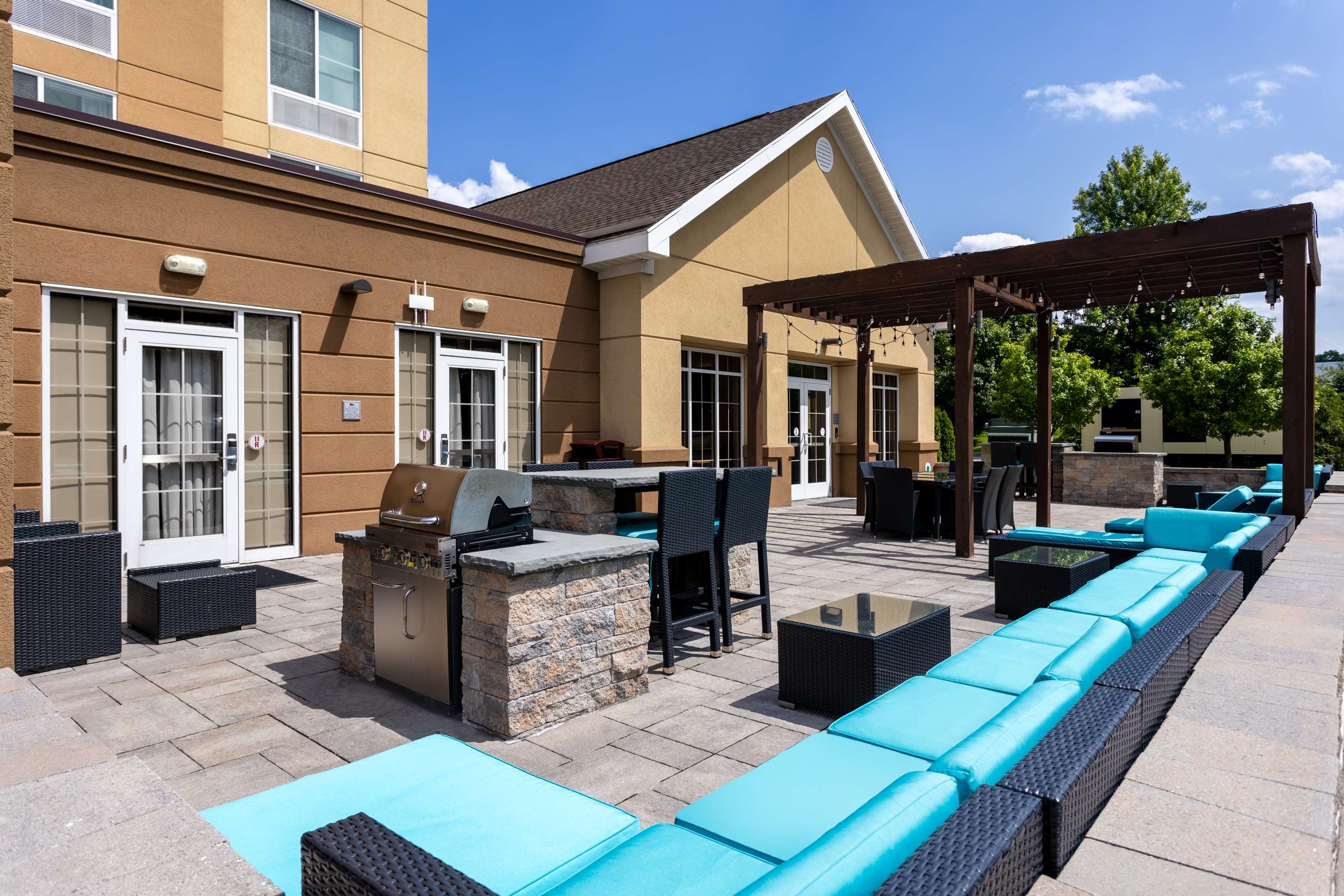 Pool | Homewood Suites by Hilton Rochester/Greece, NY