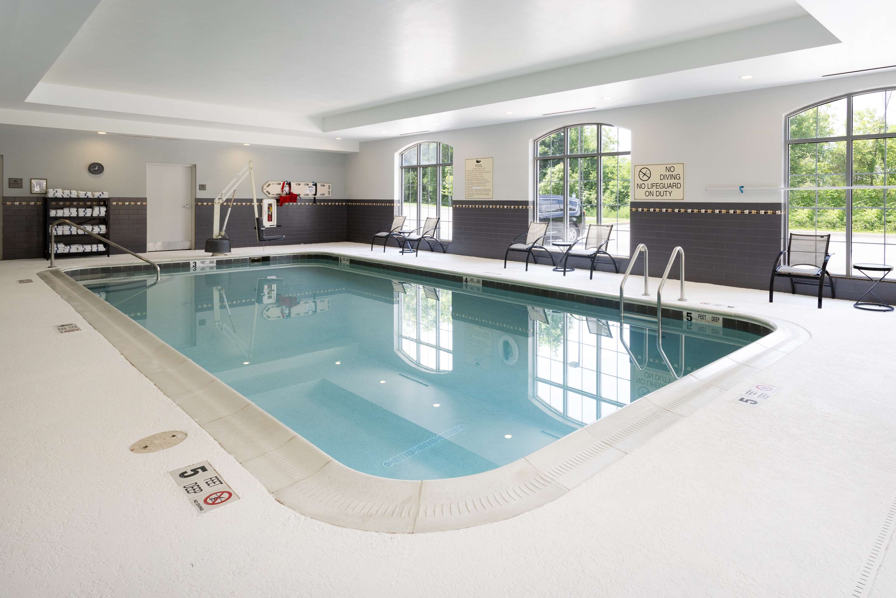 Pool | Homewood Suites by Hilton Rochester/Greece, NY