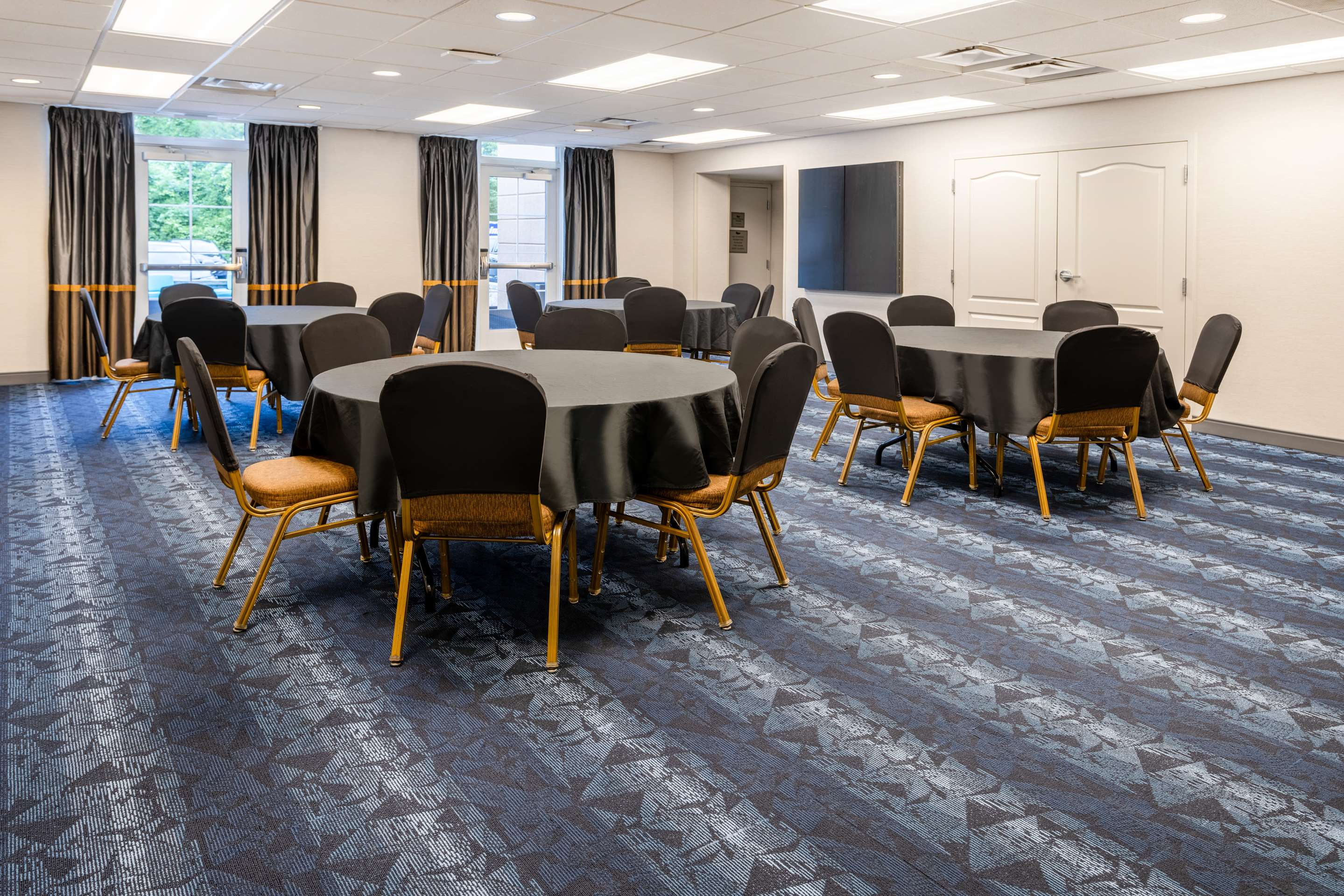 Meeting Room | Homewood Suites by Hilton Rochester/Greece, NY