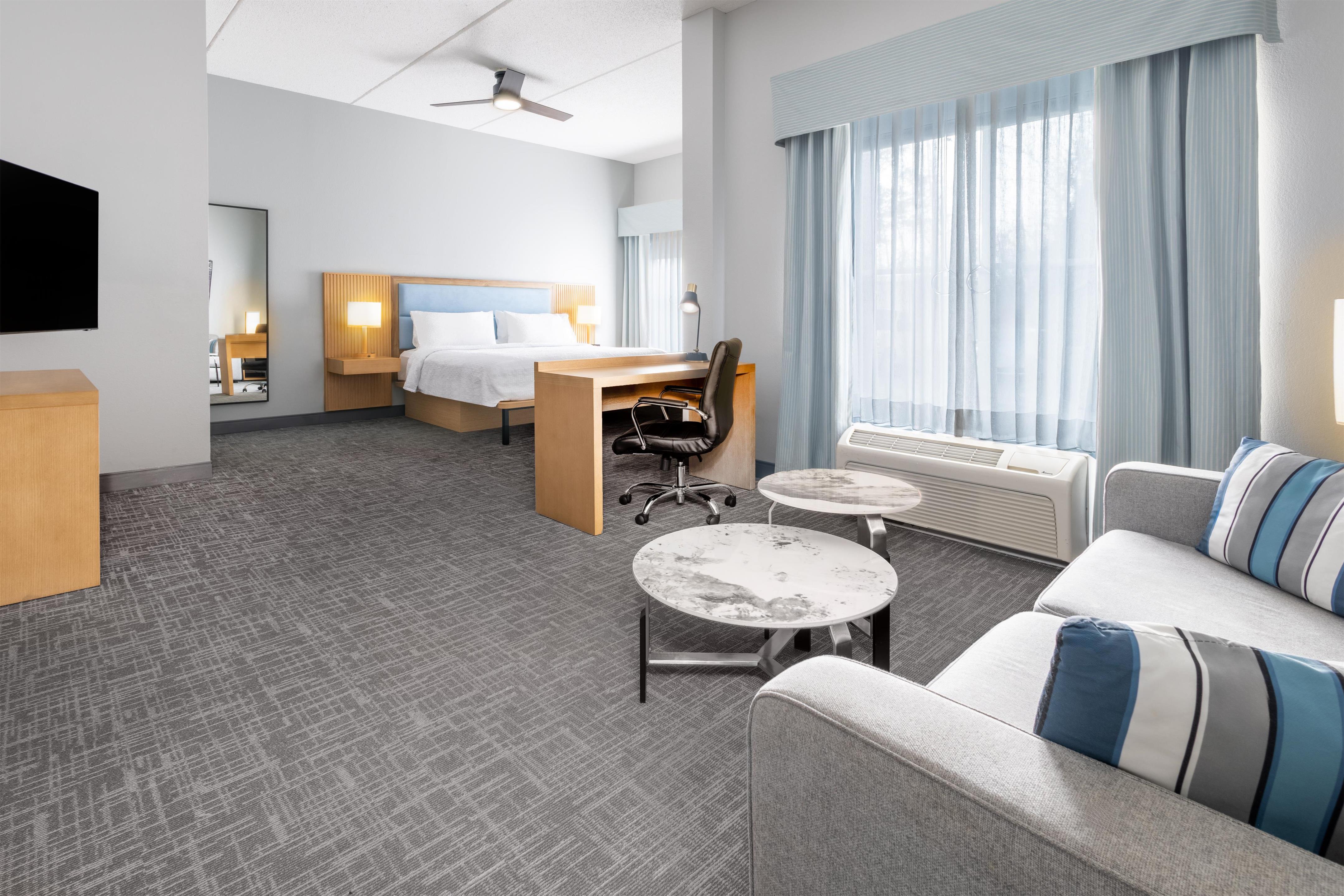 Guest room