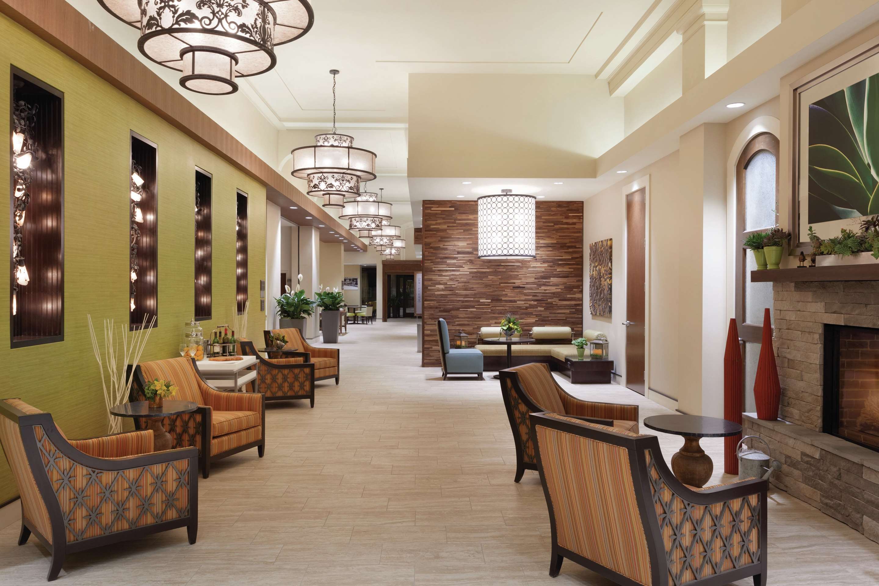 Lobby | Hilton Garden Inn Rochester Downtown, NY
