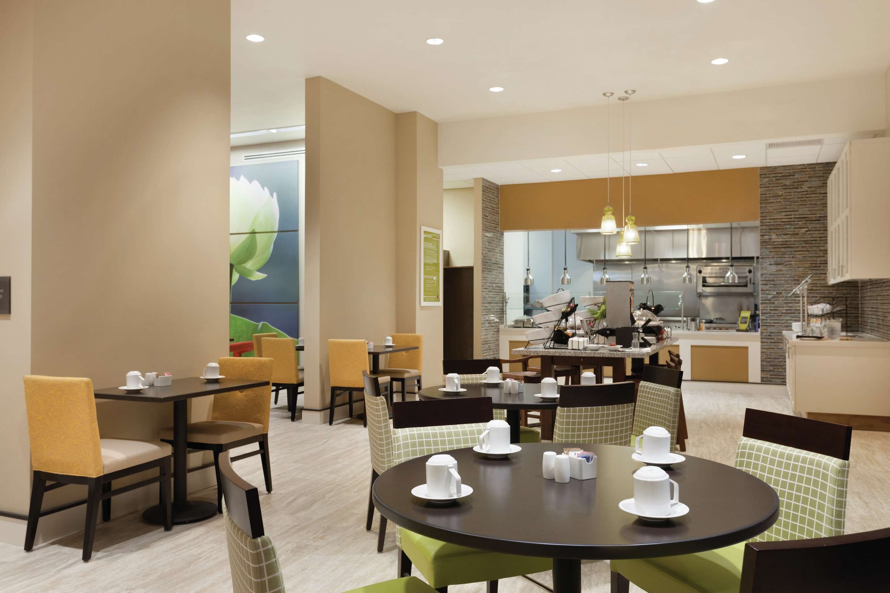 Restaurant | Hilton Garden Inn Rochester Downtown, NY