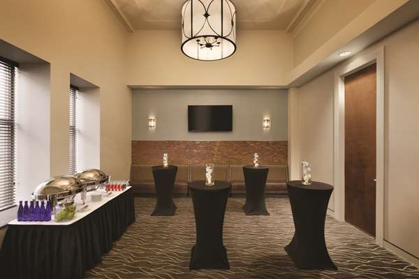 Restaurant - Hilton Garden Inn Downtown Rochester - I-490, Exit 13