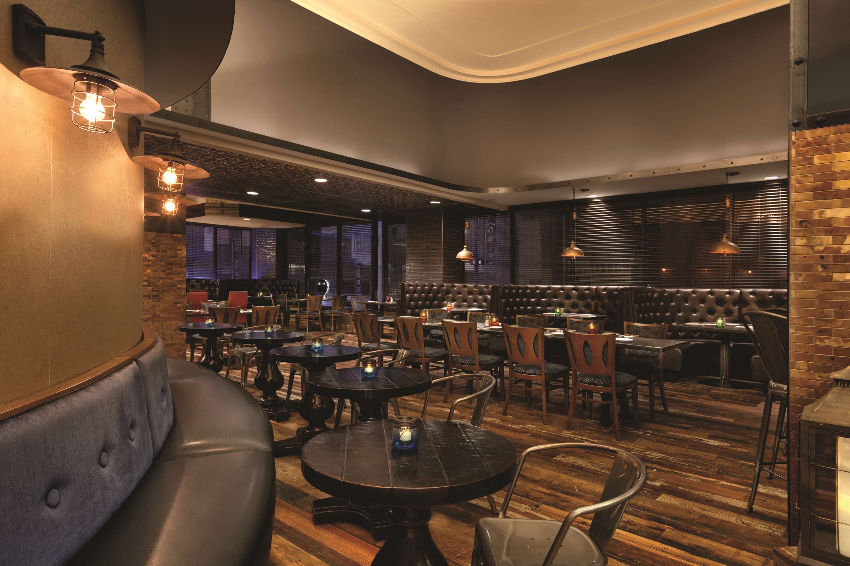 Restaurant | Hilton Garden Inn Rochester Downtown, NY