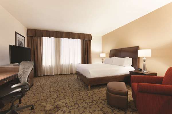  - Hilton Garden Inn Downtown Rochester - I-490, Exit 13