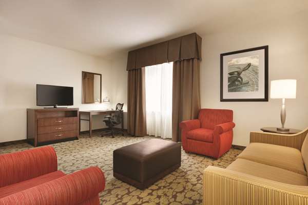  - Hilton Garden Inn Downtown Rochester - I-490, Exit 13