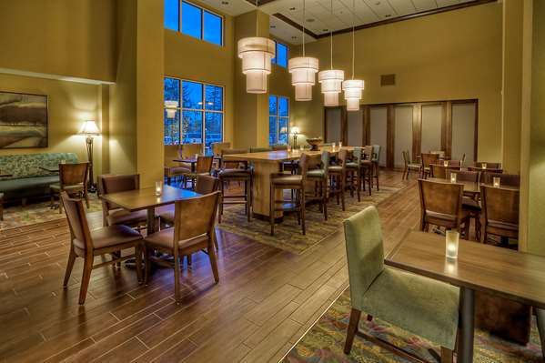  - Hampton Inn & Suites Rochester - I-390, Exit 14B