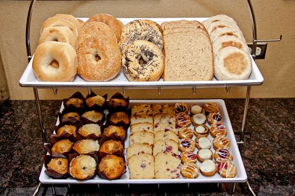 Restaurant - Hampton Inn & Suites Rochester - I-390, Exit 14B