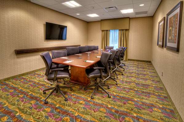 - Hampton Inn & Suites Rochester - I-390, Exit 14B