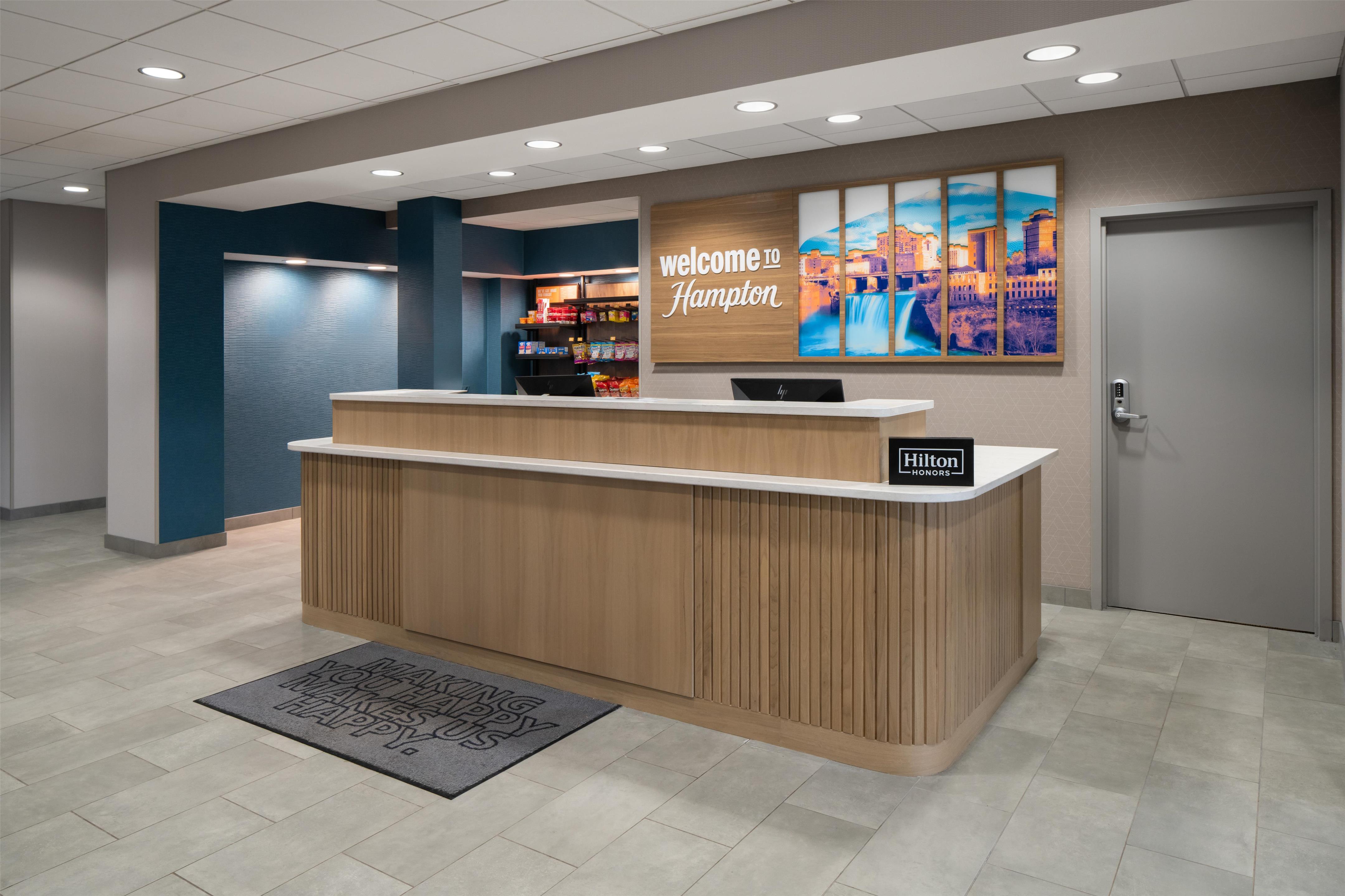 Reception | Hampton Inn & Suites Rochester/Henrietta