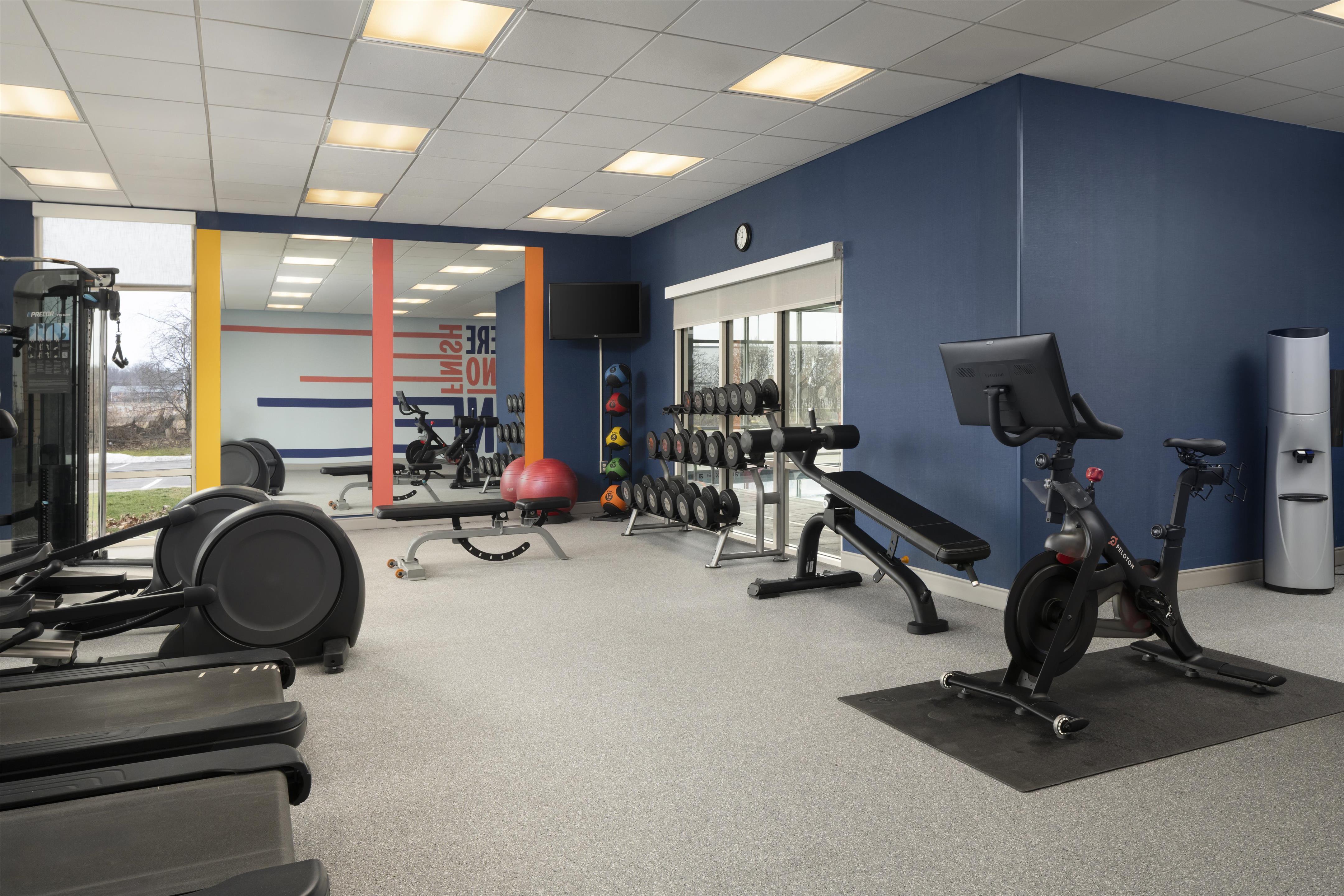 Health club fitness center gym | Hampton Inn & Suites Rochester/Henrietta