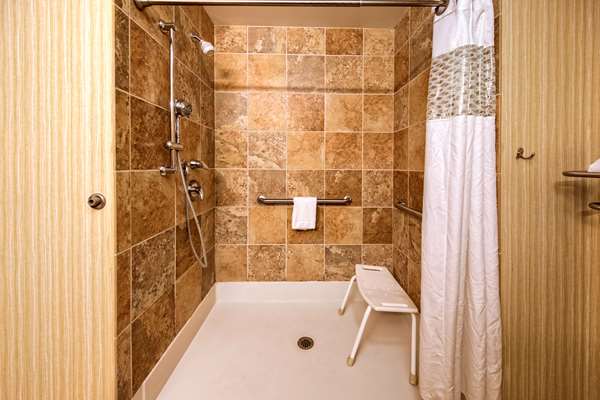  - Hampton Inn Irondequoit Rochester