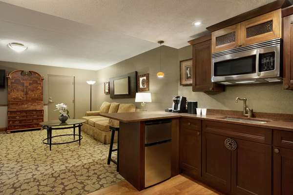  - Hilton Garden Inn Pittsford - I-490, Exit 27
