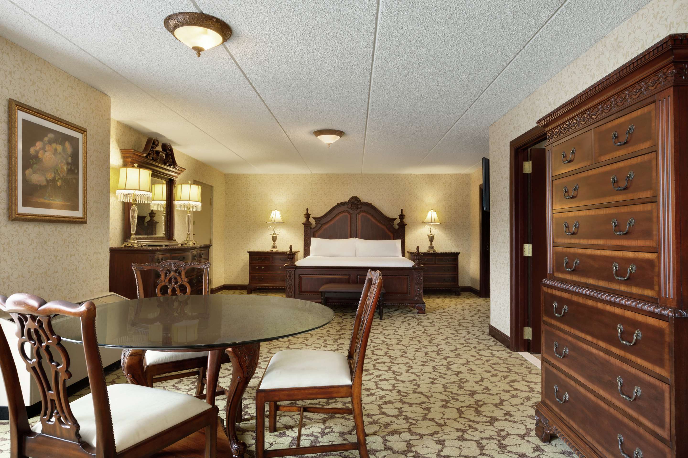 Guest room