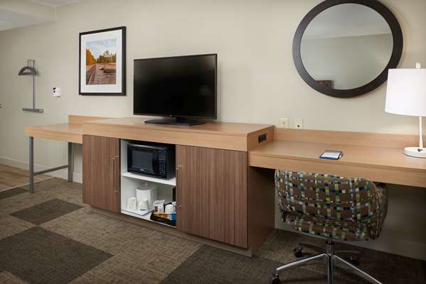  - Hampton Inn & Suites Rogers