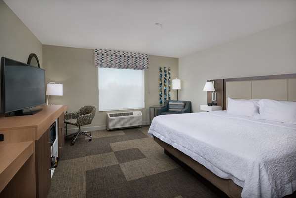  - Hampton Inn & Suites Rogers