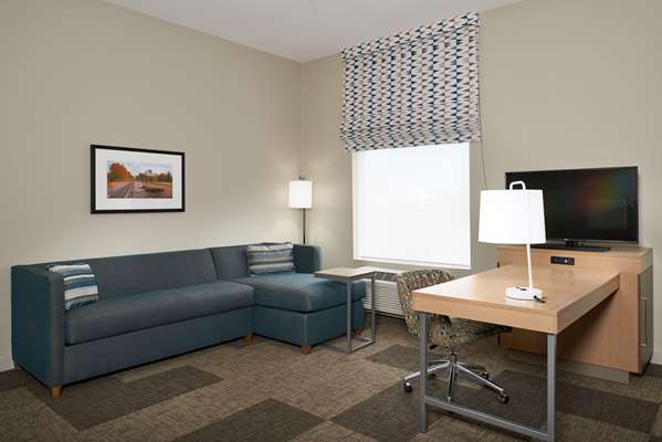  - Hampton Inn & Suites Rogers