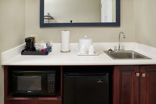  - Hampton Inn & Suites Rogers