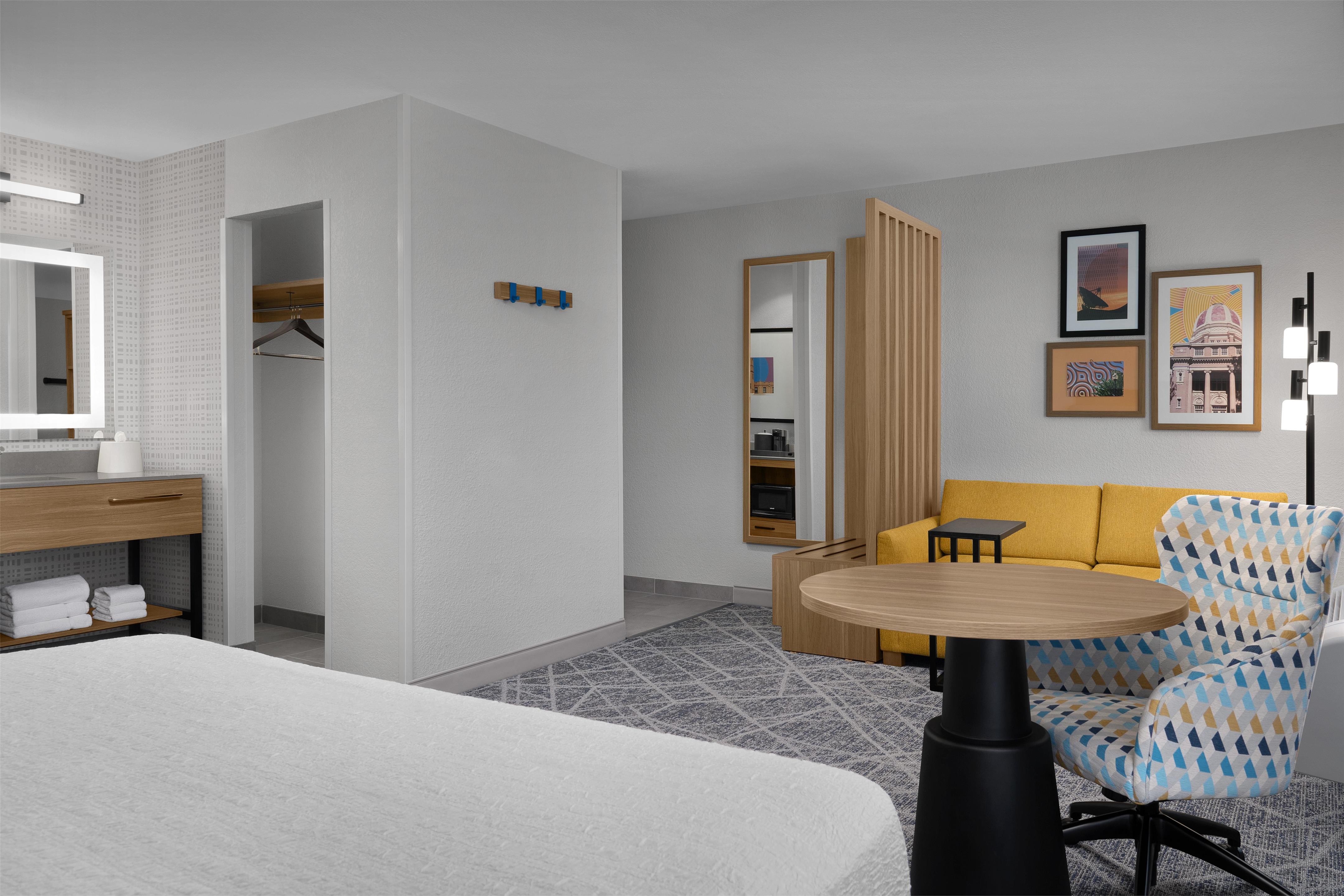 Guest room