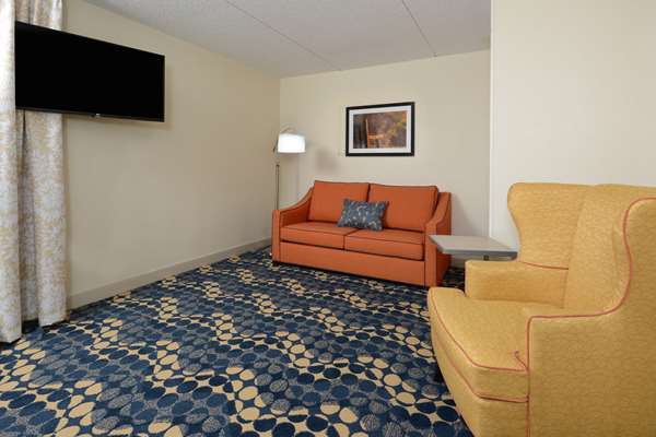  - Hampton Inn Roxboro