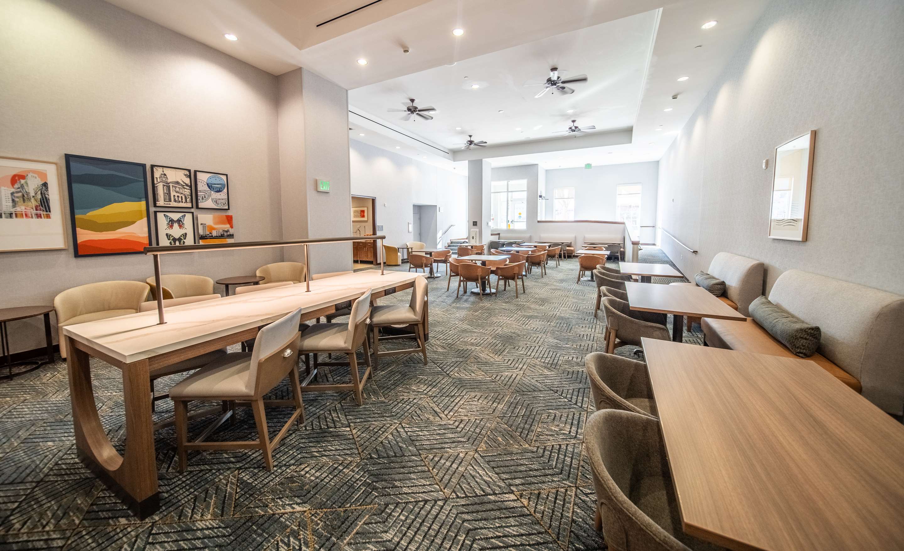 Lobby | Homewood Suites by Hilton Rochester Mayo Clinic Area / Saint Marys