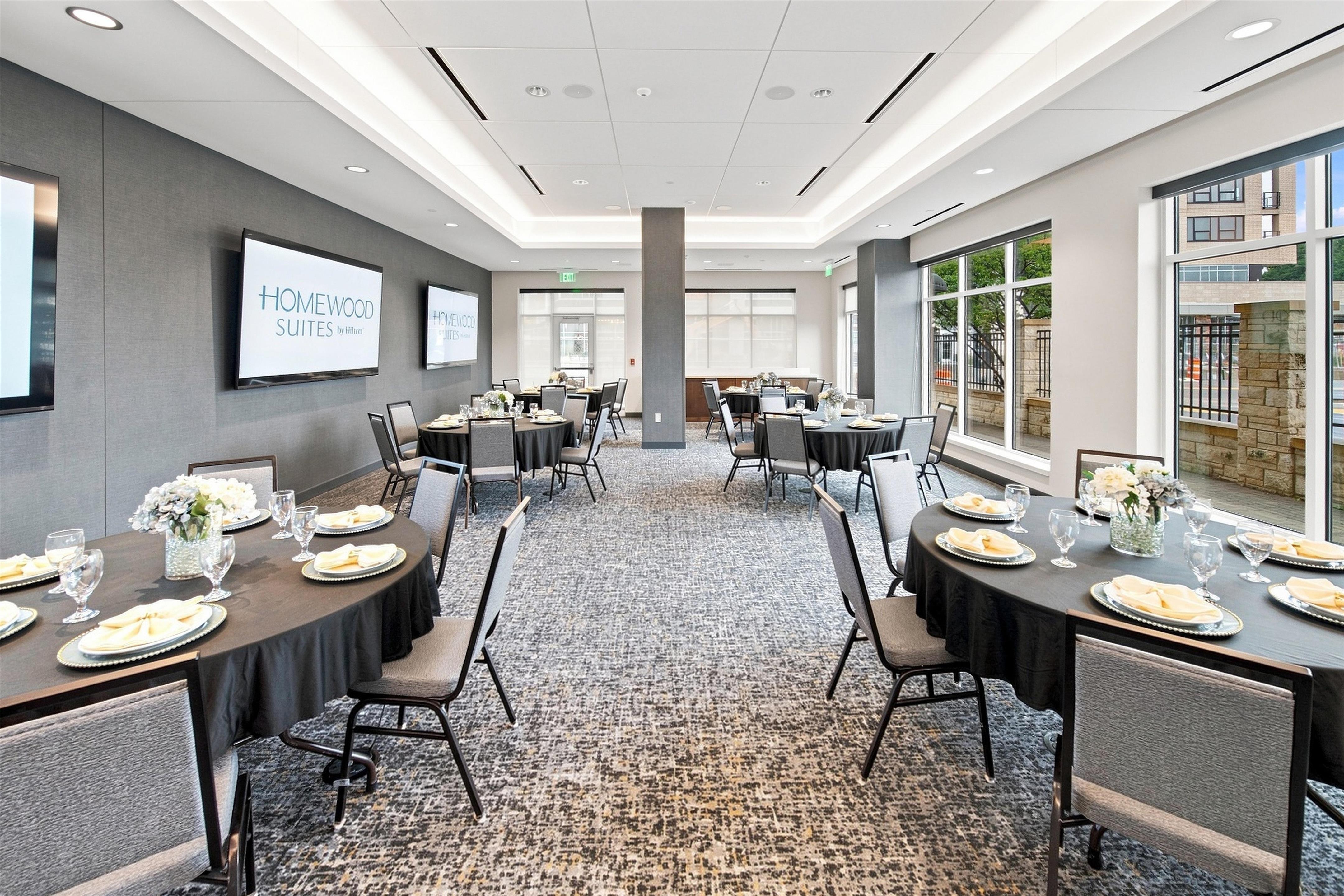 Meeting Room | Homewood Suites by Hilton Rochester Mayo Clinic Area / Saint Marys