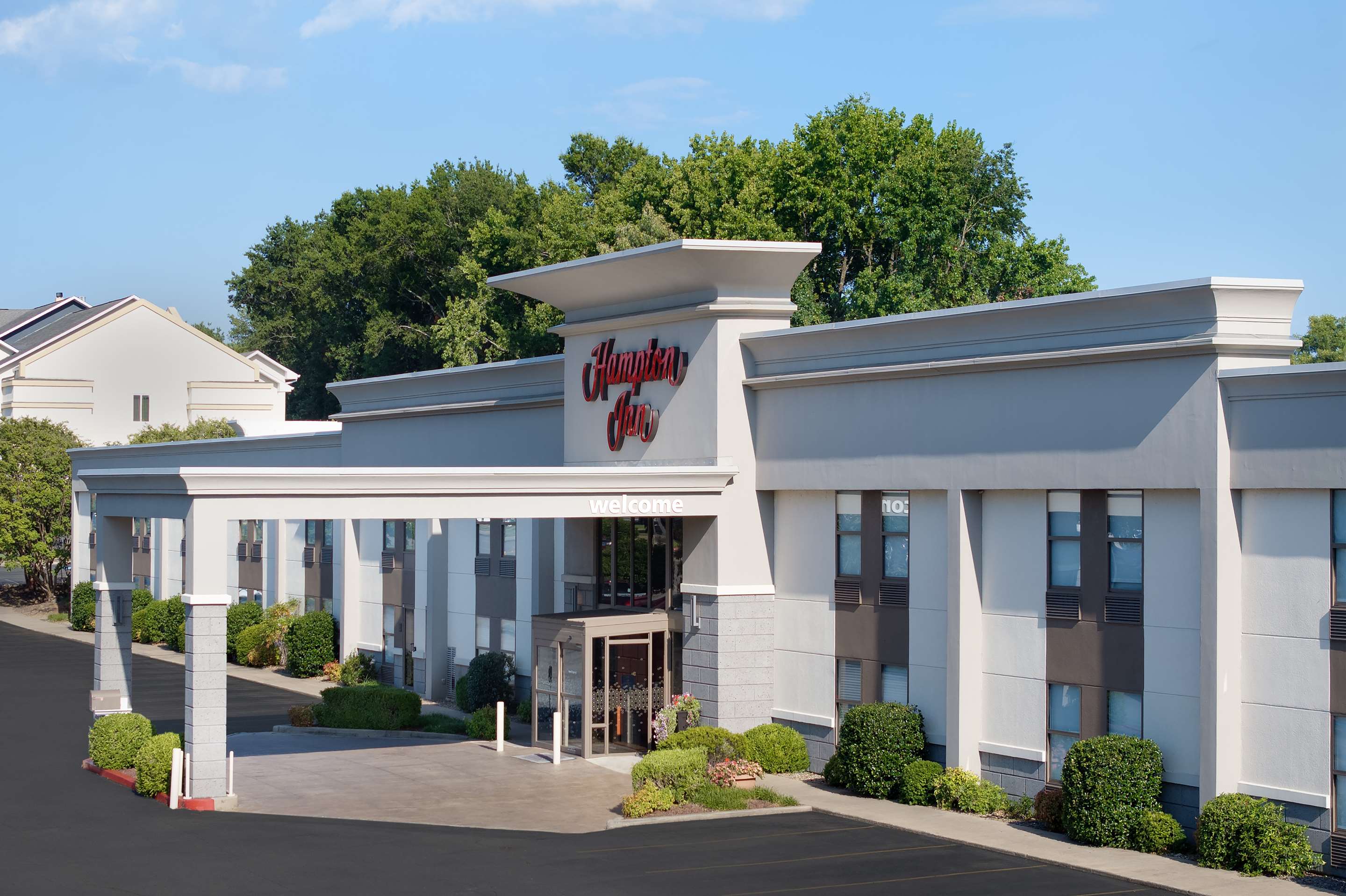 Exterior | Hampton Inn Russellville
