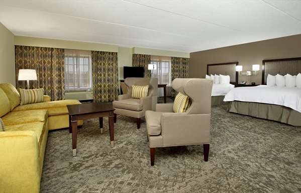  - Hampton Inn & Suites Rockville Centre