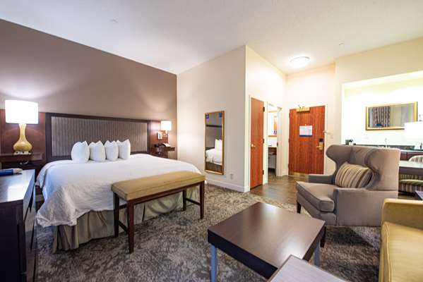  - Hampton Inn & Suites Rockville Centre