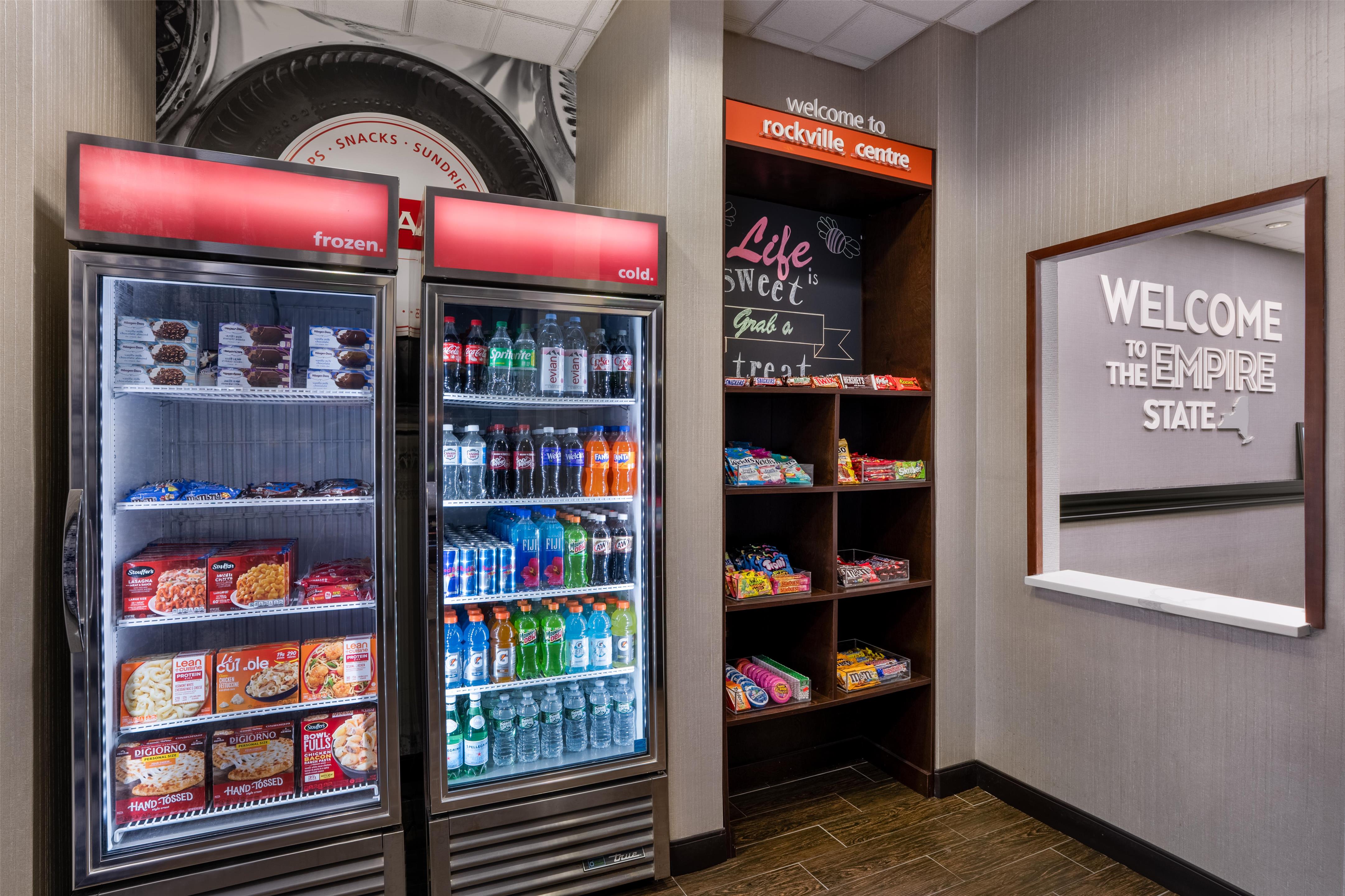 Restaurant | Hampton Inn & Suites Rockville Centre