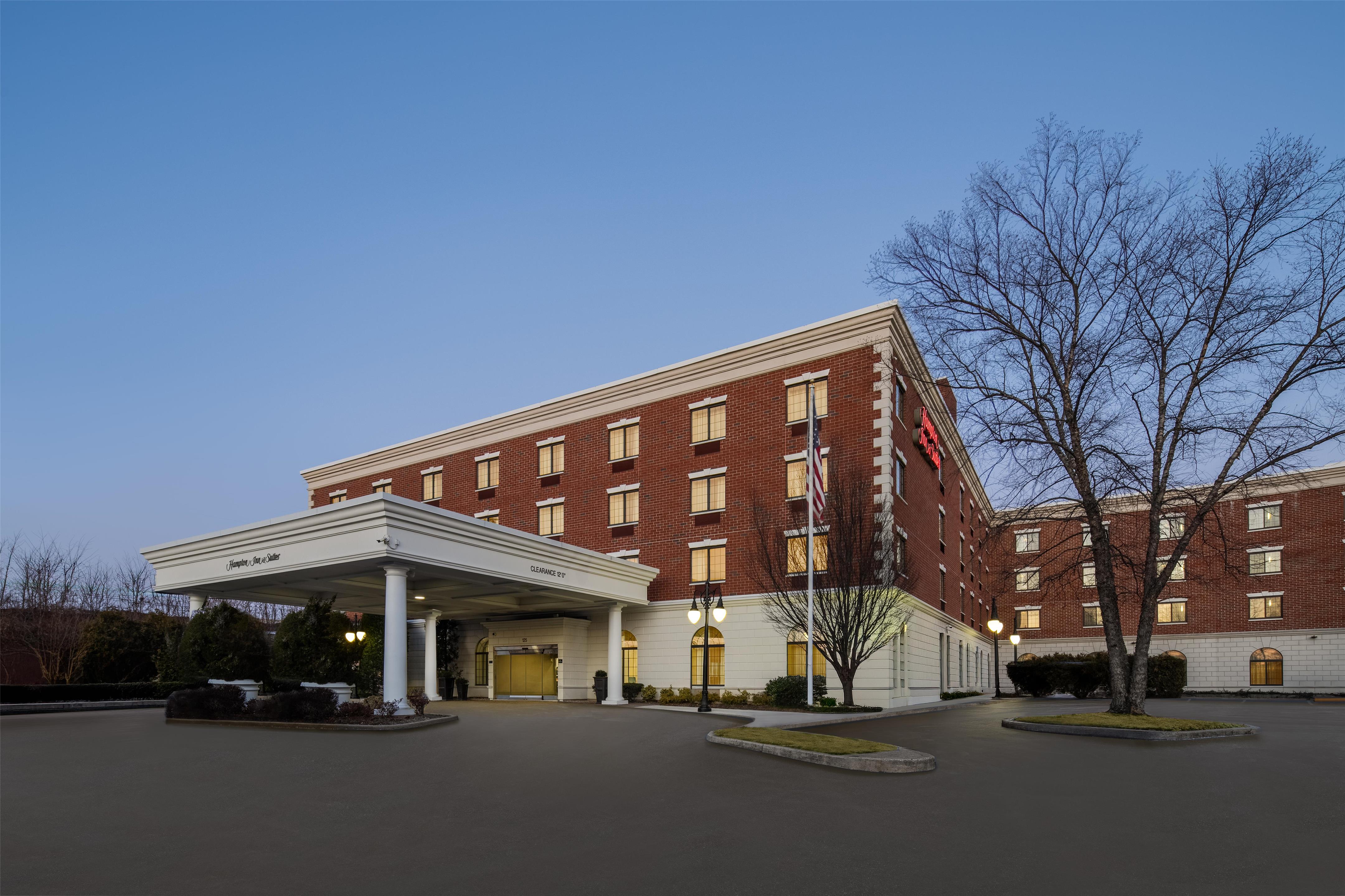 Exterior | Hampton Inn & Suites Rockville Centre