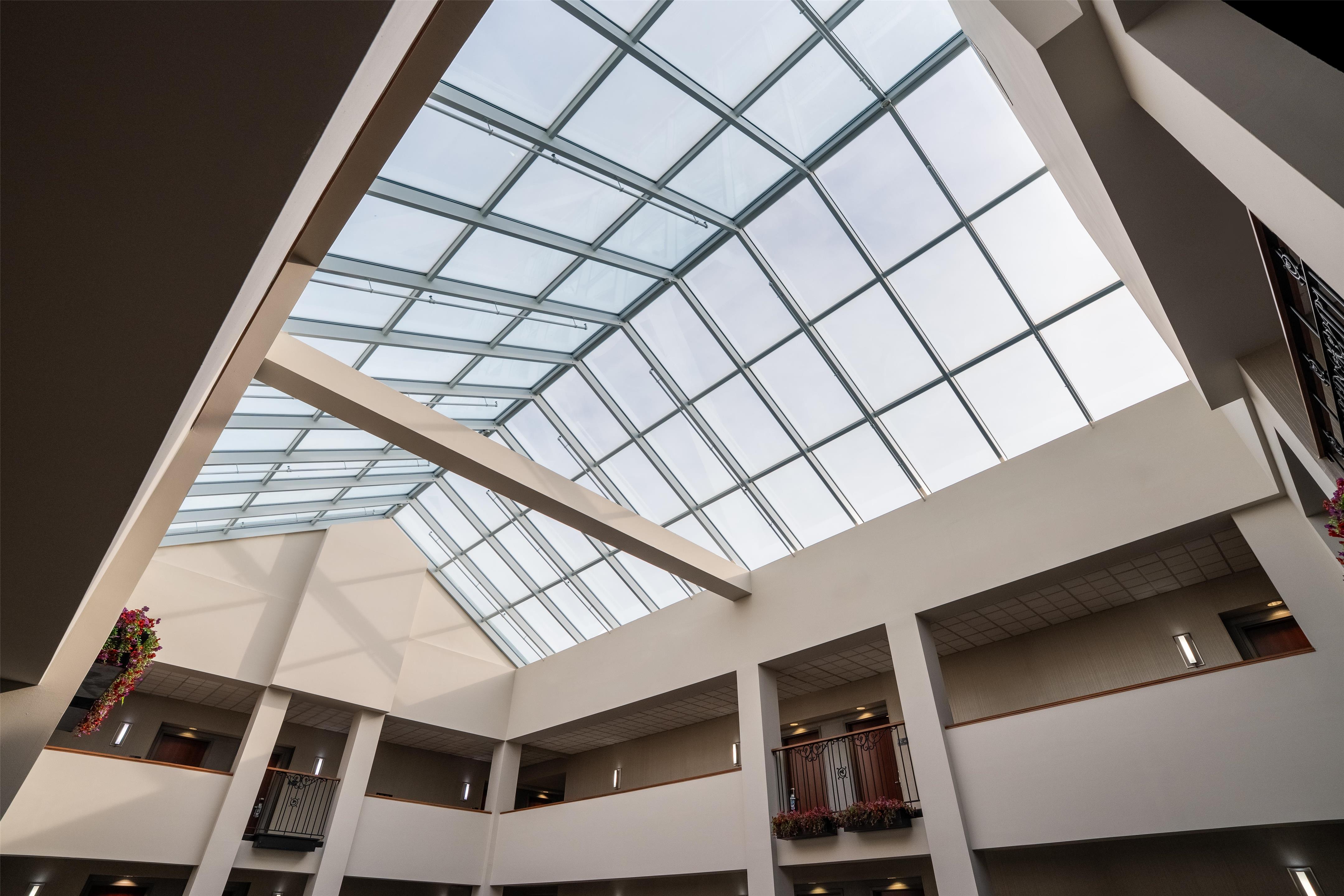 Lobby | Hampton Inn & Suites Rockville Centre