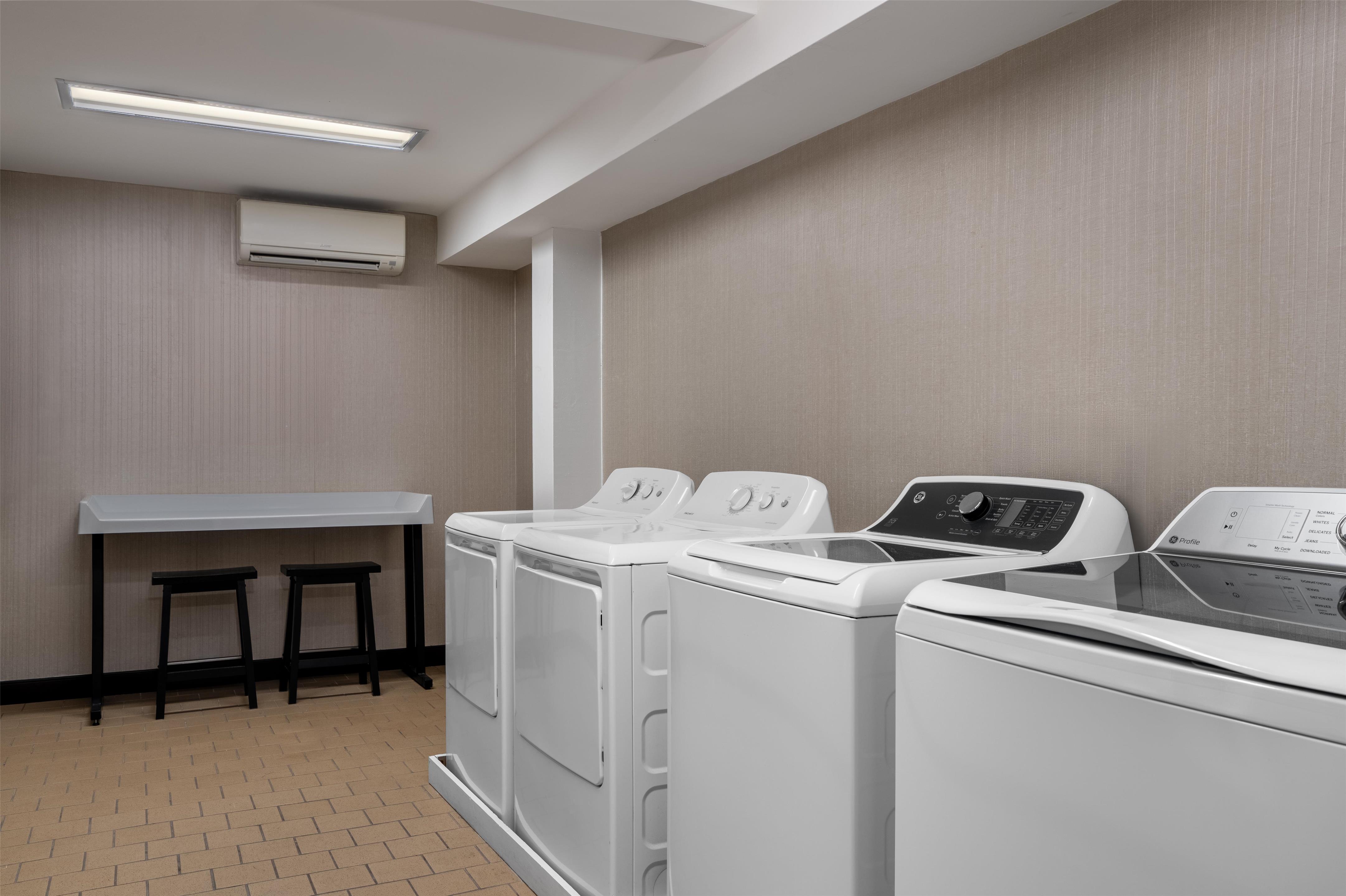 Laundry | Hampton Inn & Suites Rockville Centre